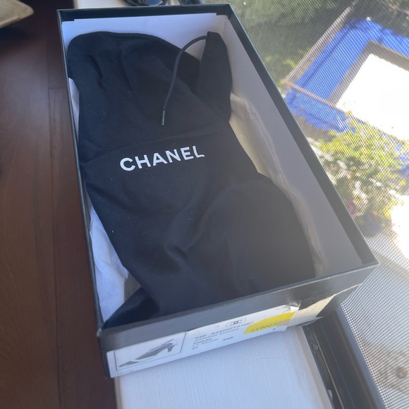CHANEL Sandals size 37 almost BRAND NEW - Picture 5 of 5